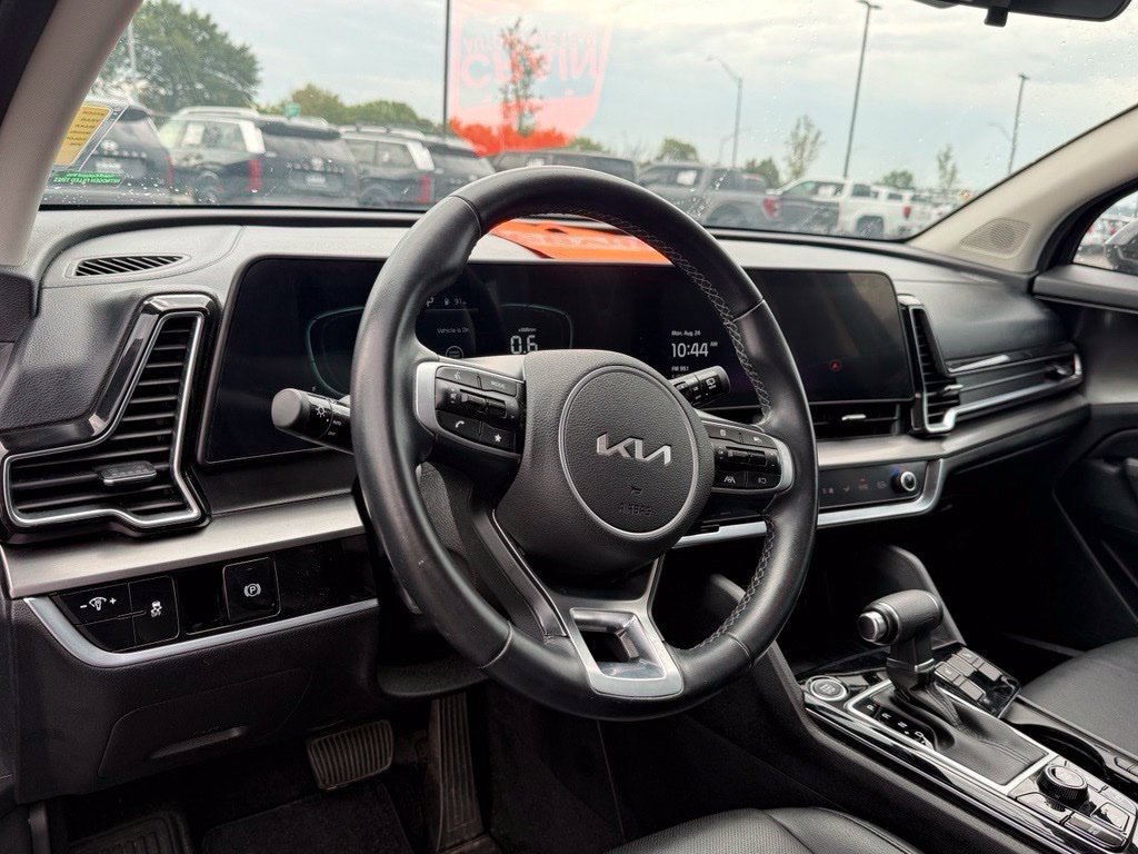 Used 2023 Kia Sportage EX FWD image 10
