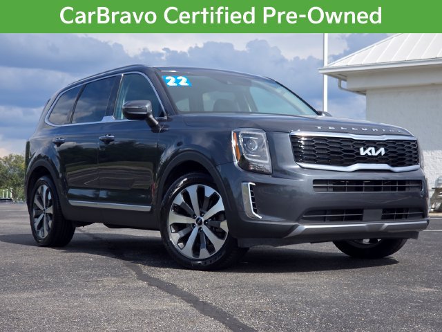 Used 2022 Kia Telluride S AWD/4WD image 2
