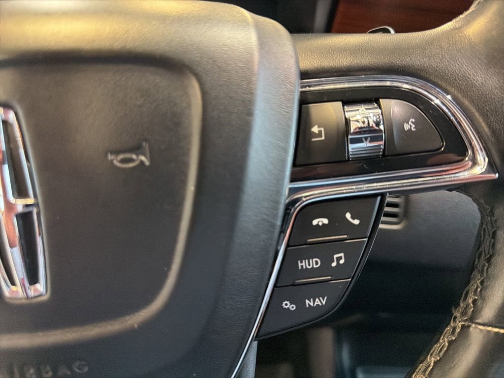 Used 2019 Lincoln Navigator L Reserve image 33