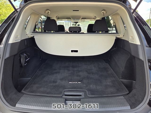 Certified 2023 Nissan Rogue SV FWD image 16