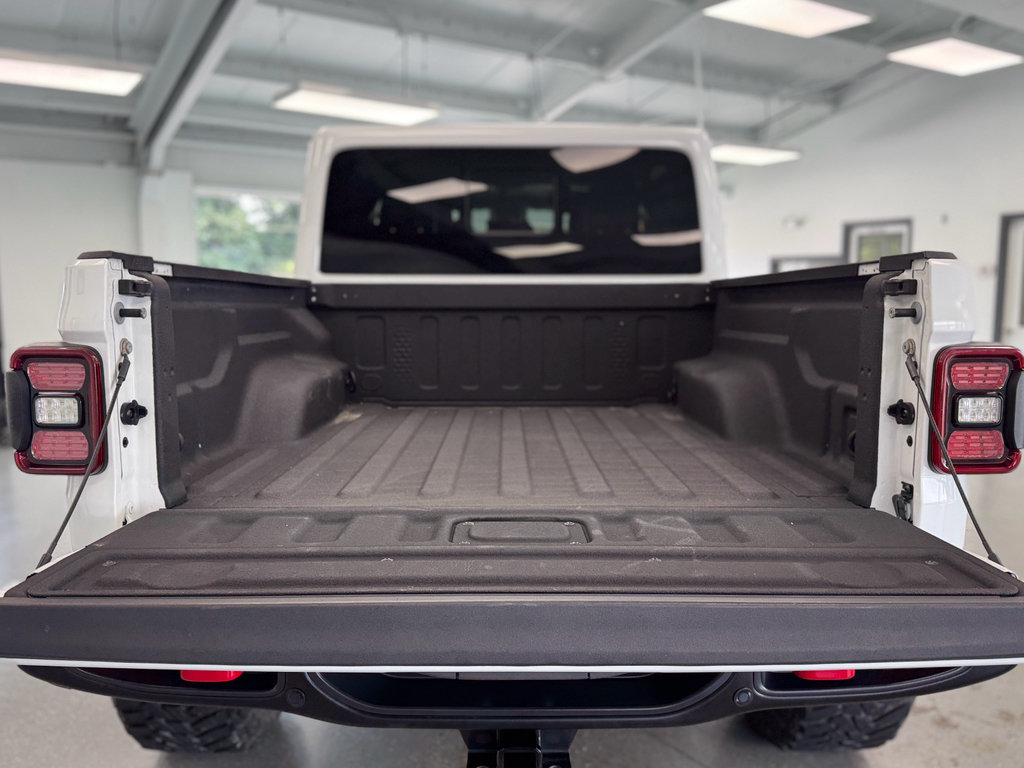 Used 2021 Jeep Gladiator Rubicon AWD/4WD image 26