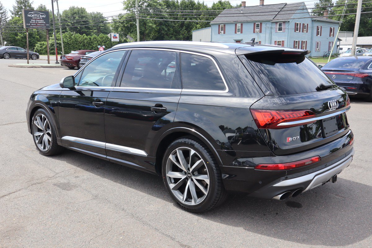 Used 2023 Audi SQ7 Prestige AWD/4WD image 7