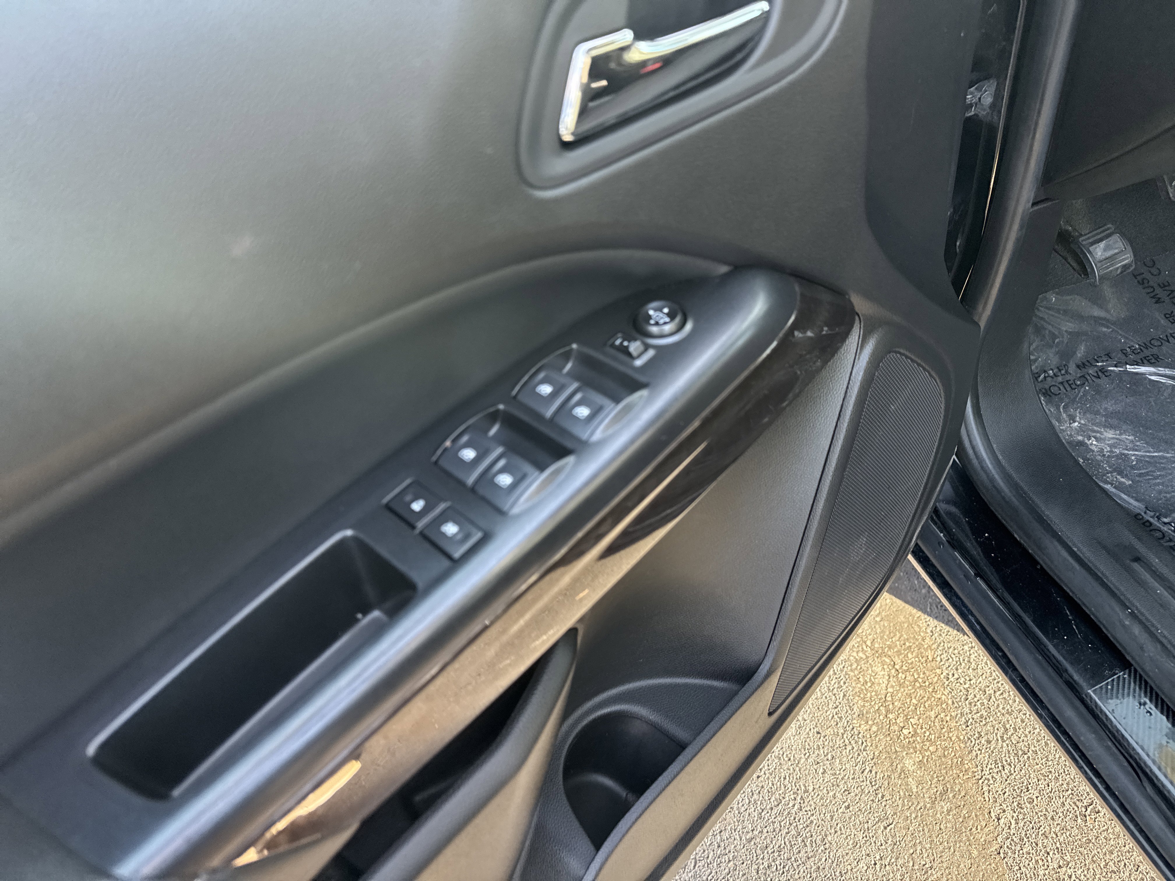 Used 2020 GMC Canyon SLE w/ Elevation Edition image 16