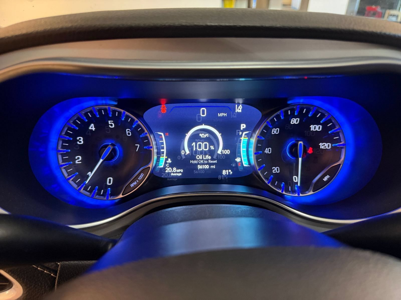 Used 2025 Chrysler Pacifica Limited FWD image 39