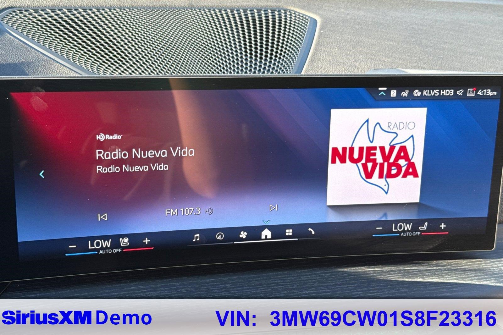 Used 2025 BMW 330i Sedan w/ Premium Package image 39