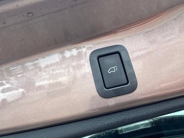 Used 2017 Toyota Highlander XLE FWD image 20