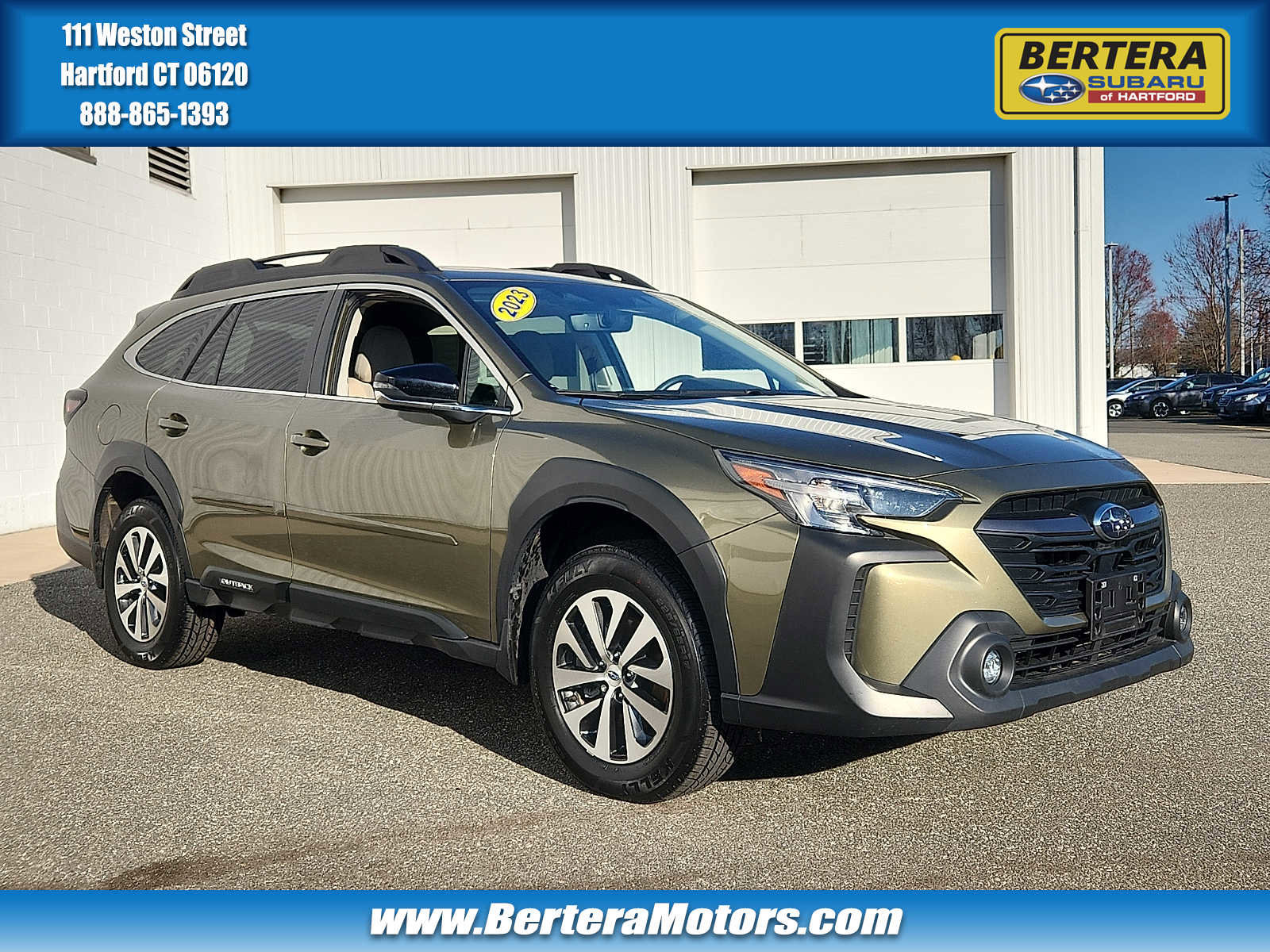 Used 2023 Subaru Outback Premium image 1