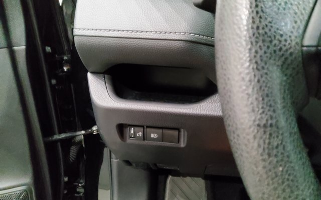 Used 2024 Toyota RAV4 XLE image 30