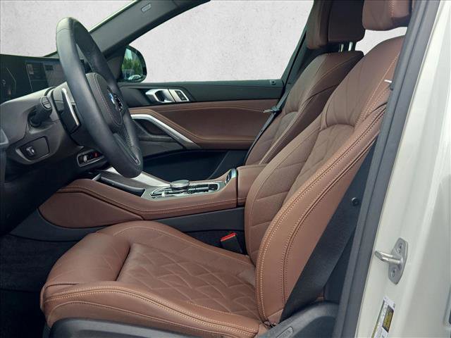 Used 2025 BMW X6 xDrive40i image 16