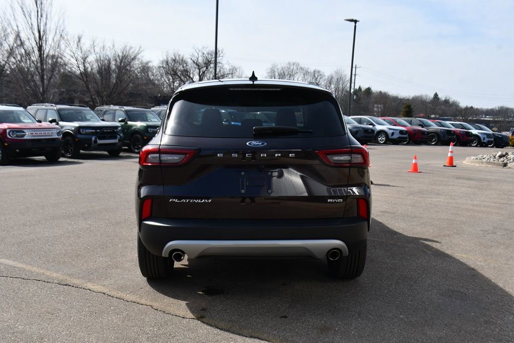 Used 2023 Ford Escape Platinum w/ Premium Technology Package image 5