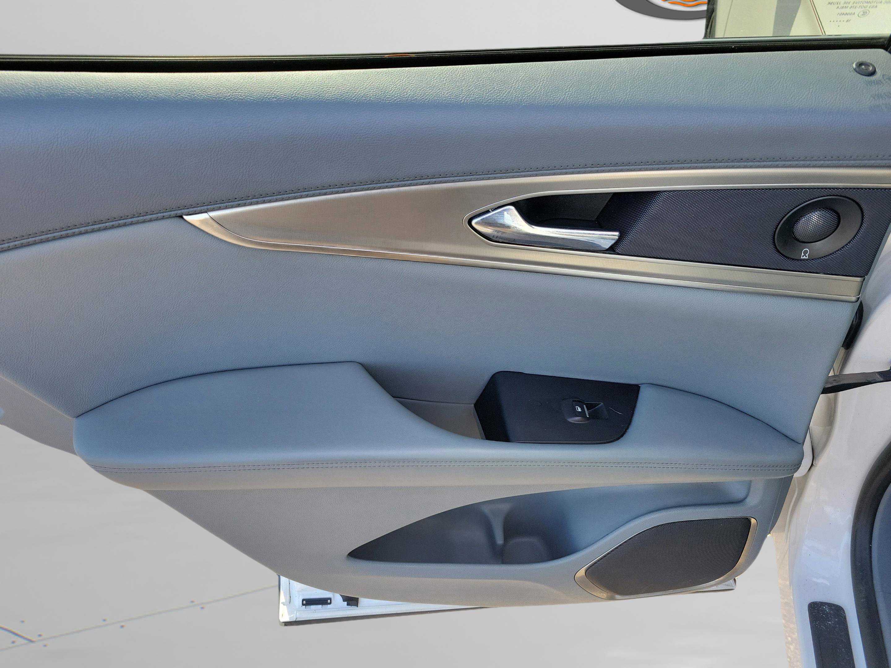 Used 2019 Lincoln Nautilus Reserve w/ Driver Assistance Package image 28