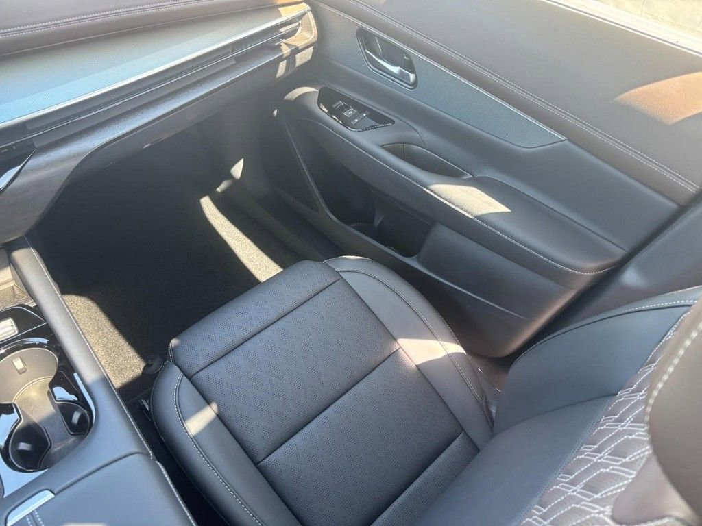 New 2025 Nissan Murano Platinum w/ Cargo Package image 10