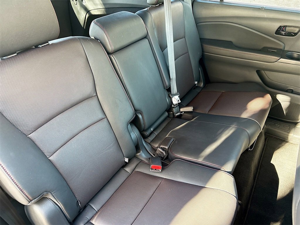 Used 2024 Honda Passport Black Edition image 28