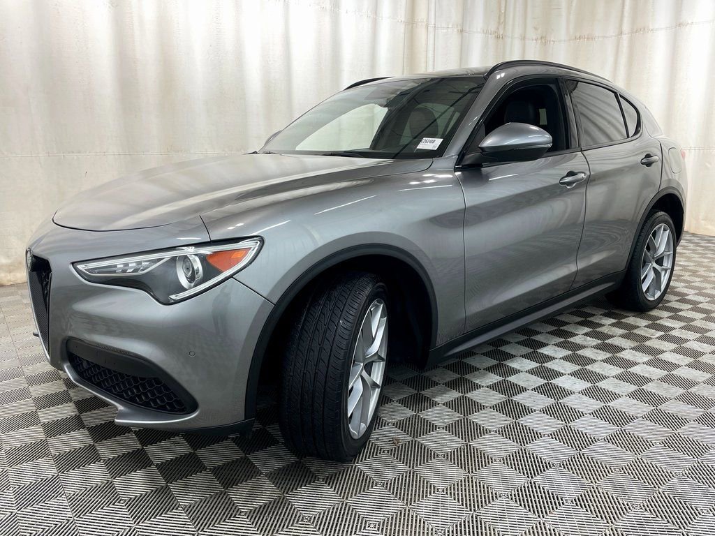 Used 2018 Alfa Romeo Stelvio Ti Sport AWD/4WD image 16