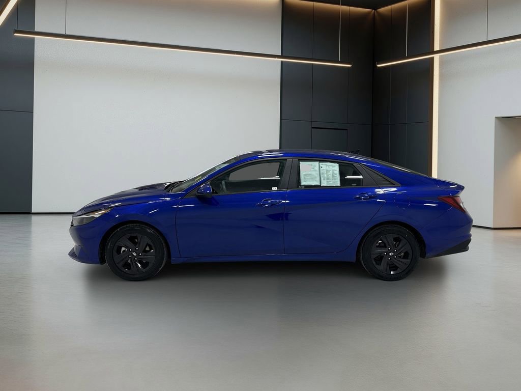 Certified 2021 Hyundai Elantra SEL image 2