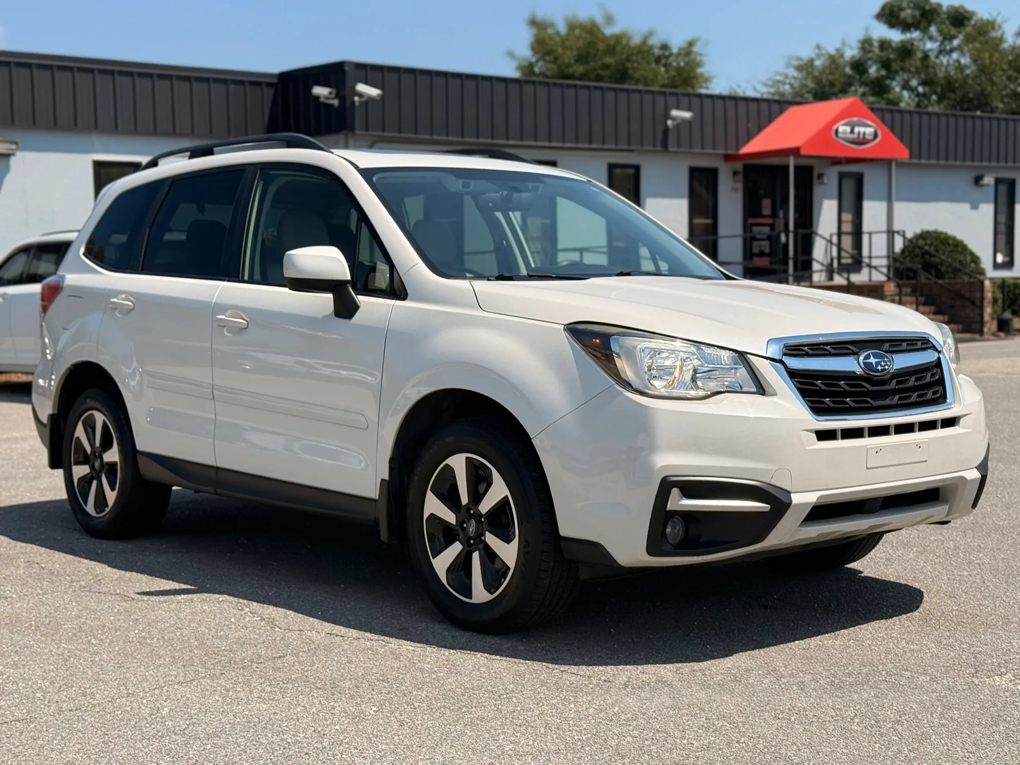 Used 2018 Subaru Forester 2.5i Premium AWD/4WD image 3