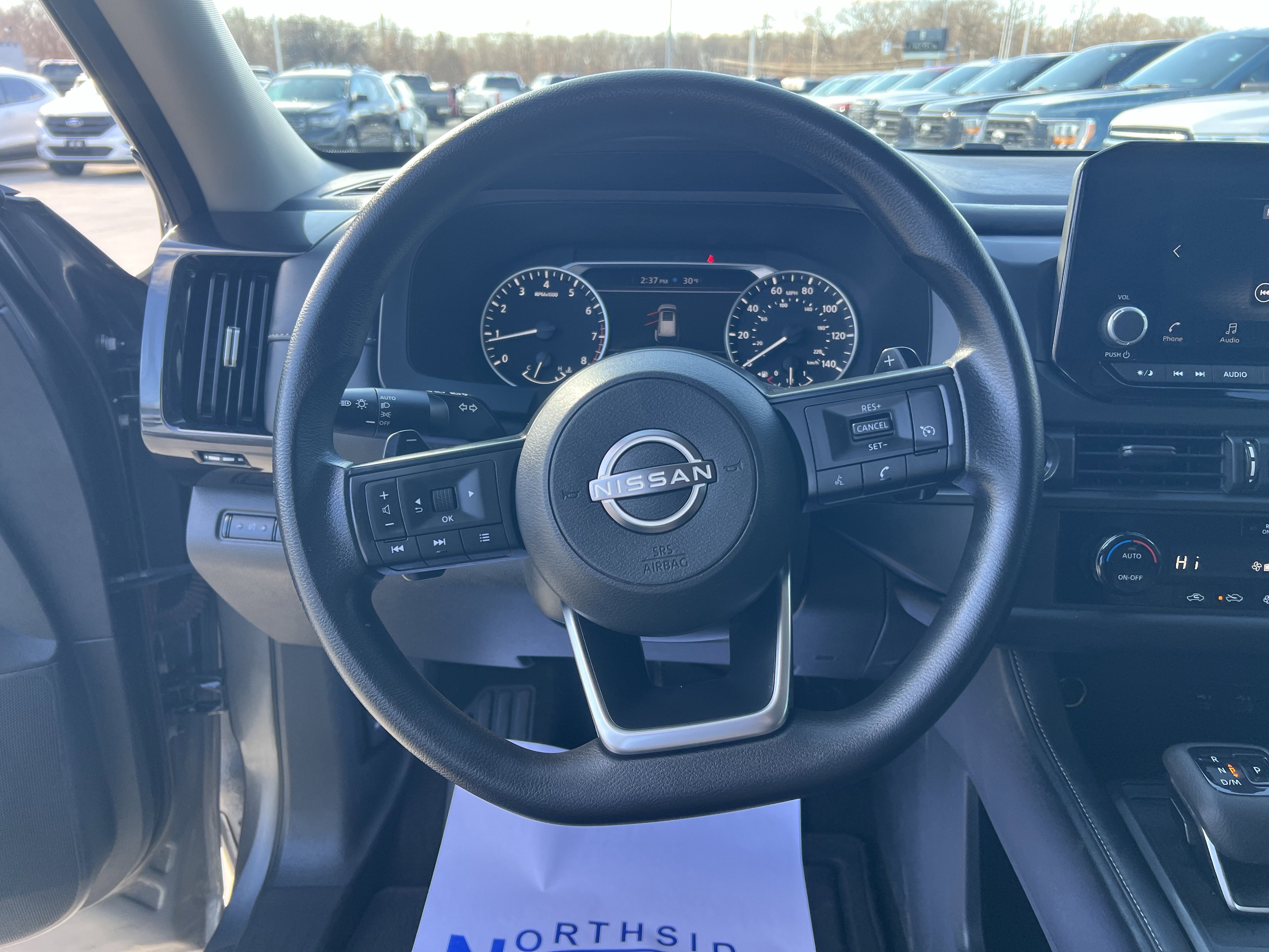 Used 2024 Nissan Pathfinder S image 26