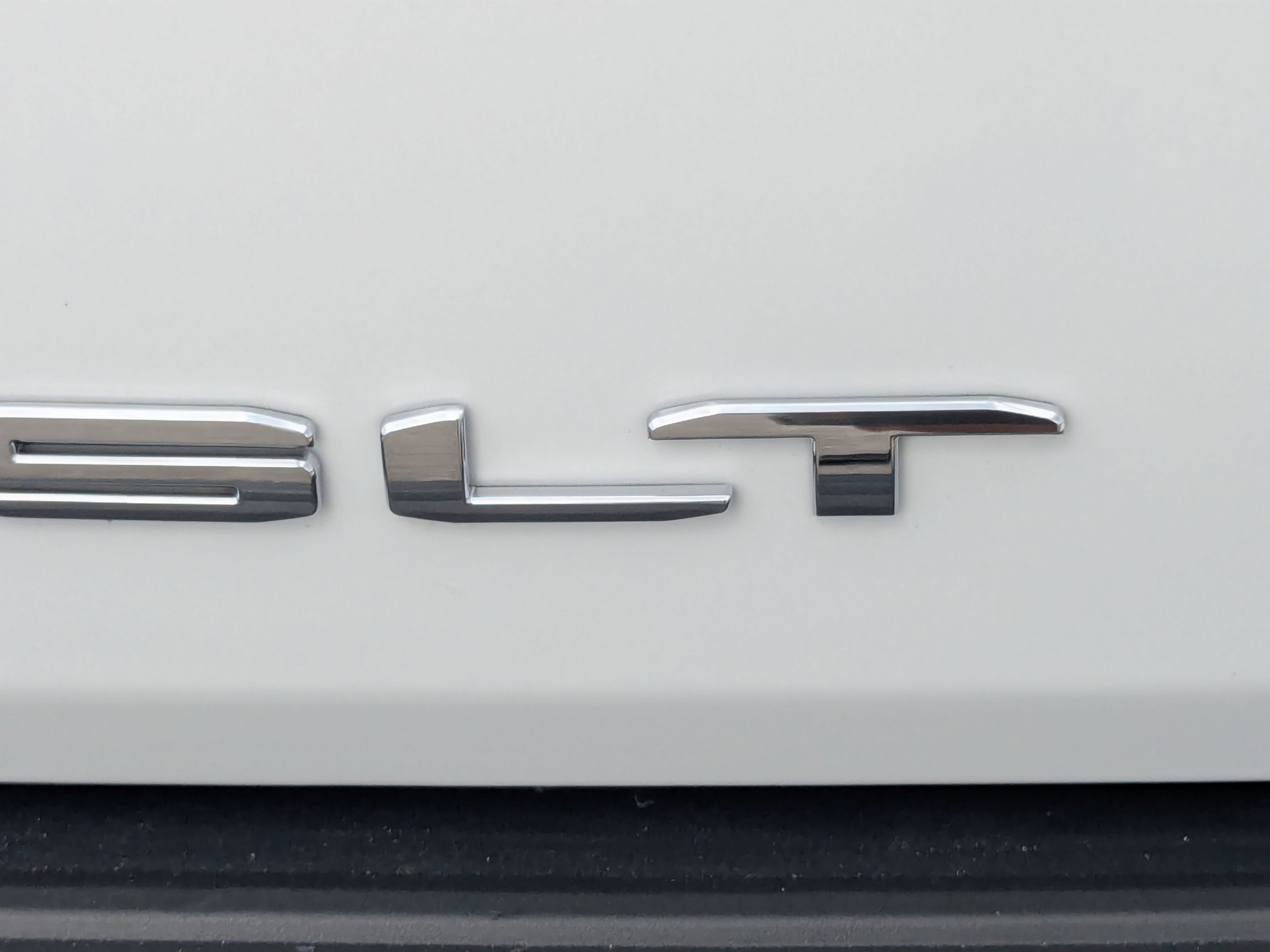 Used 2024 GMC Yukon SLT image 16