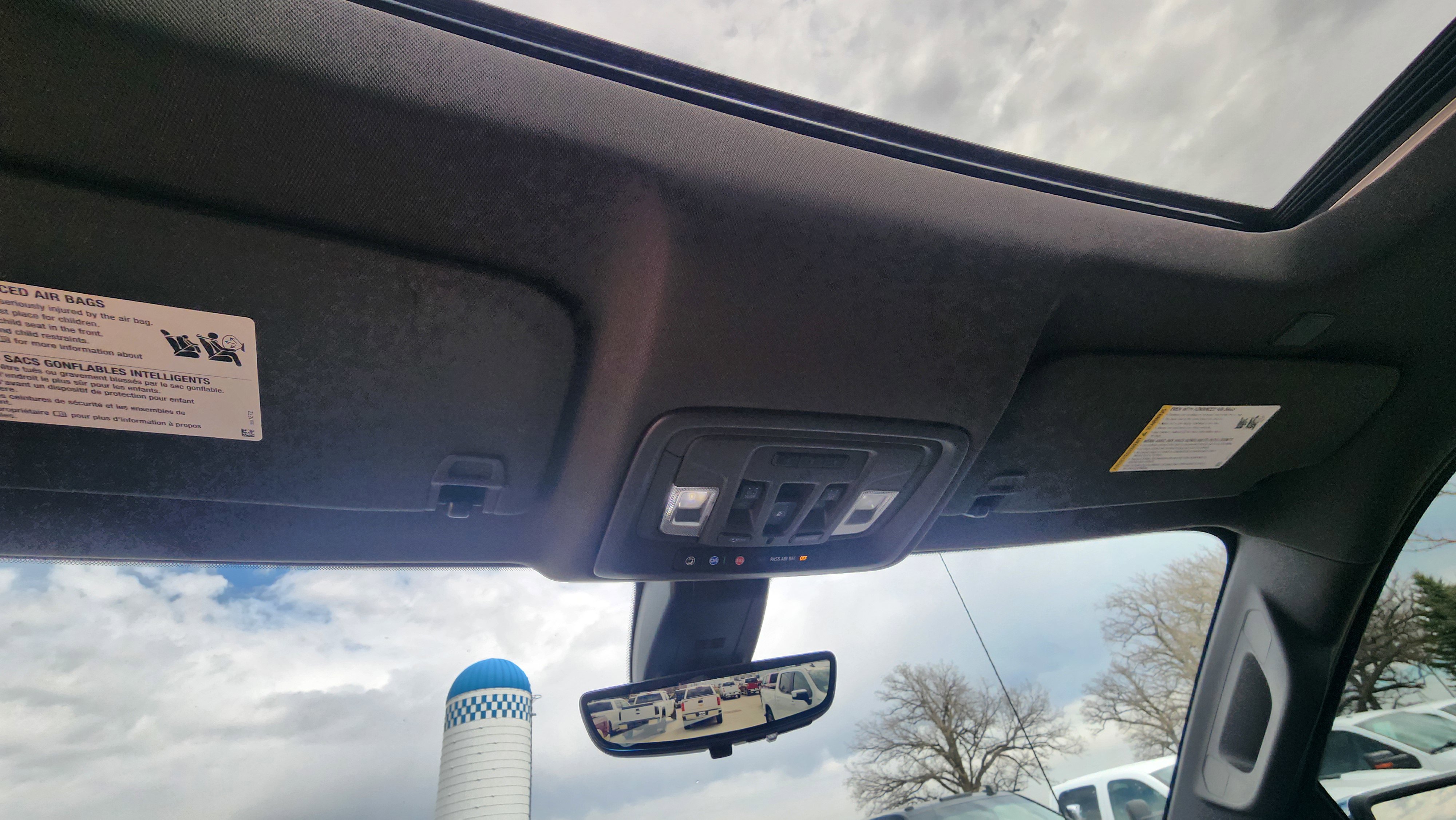 Used 2019 Chevrolet Silverado 1500 LTZ w/ LTZ Premium Package image 18