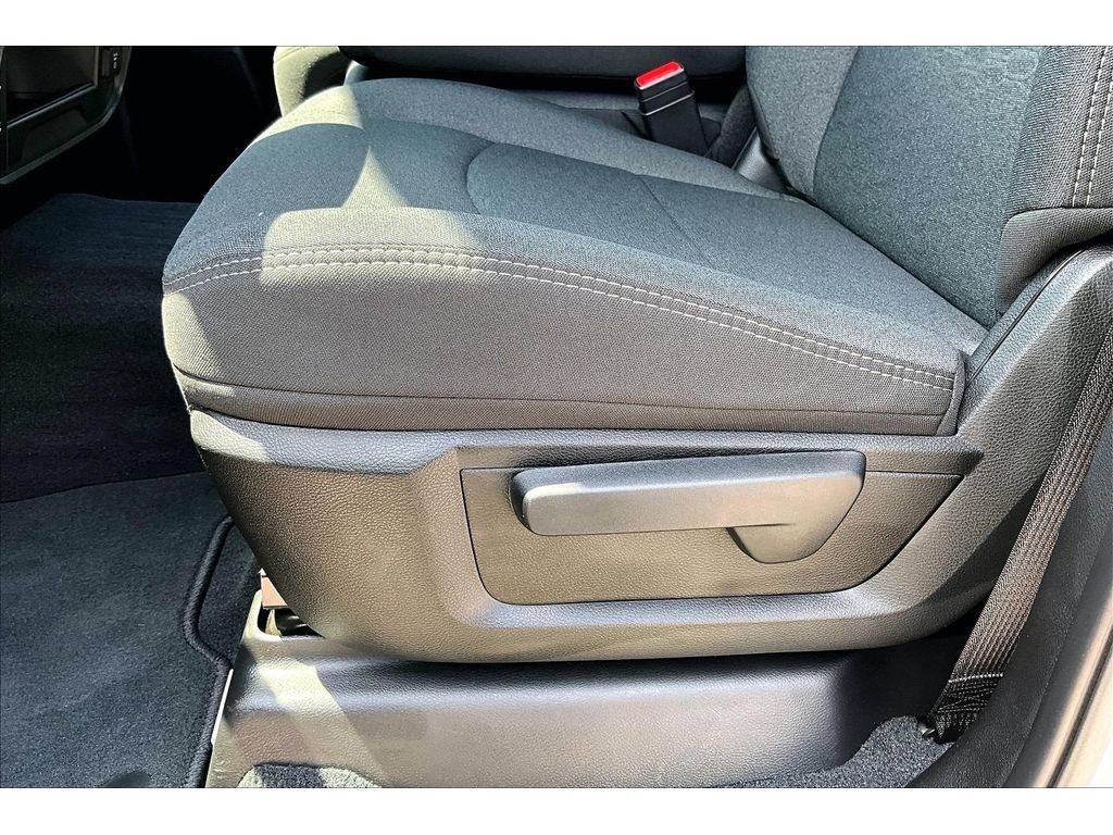 New 2026 RAM 3500 Tradesman AWD/4WD image 36
