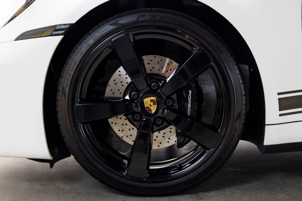 Used 2024 Porsche 911 Carrera S image 40