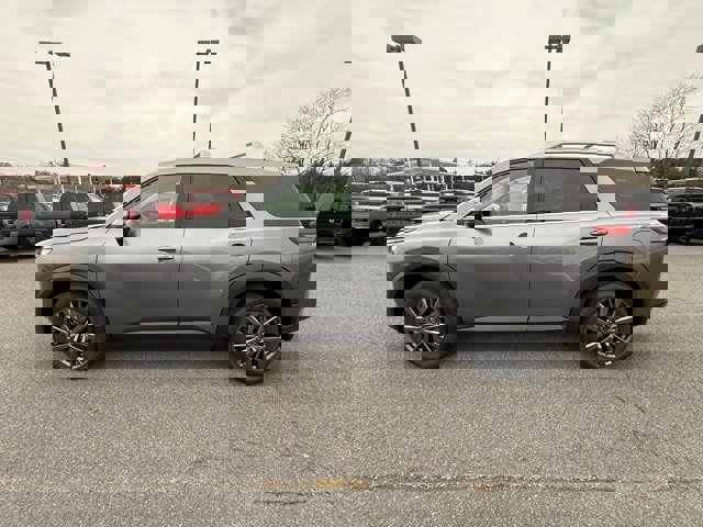 New 2025 Nissan Pathfinder SL w/ SL Premium Package image 8