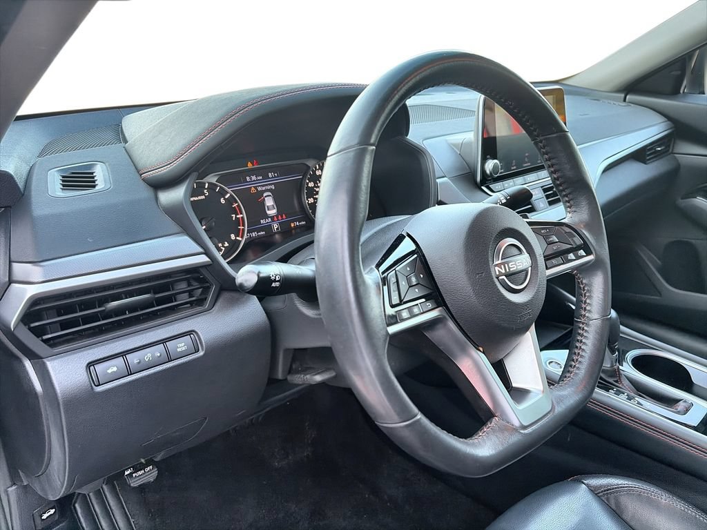 Used 2023 Nissan Altima 2.5 SR FWD image 10