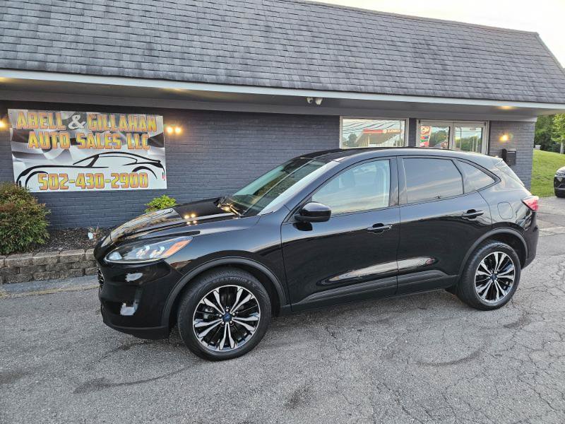 Used 2021 Ford Escape SE w/ SE Sport Appearance Package AWD/4WD image 2