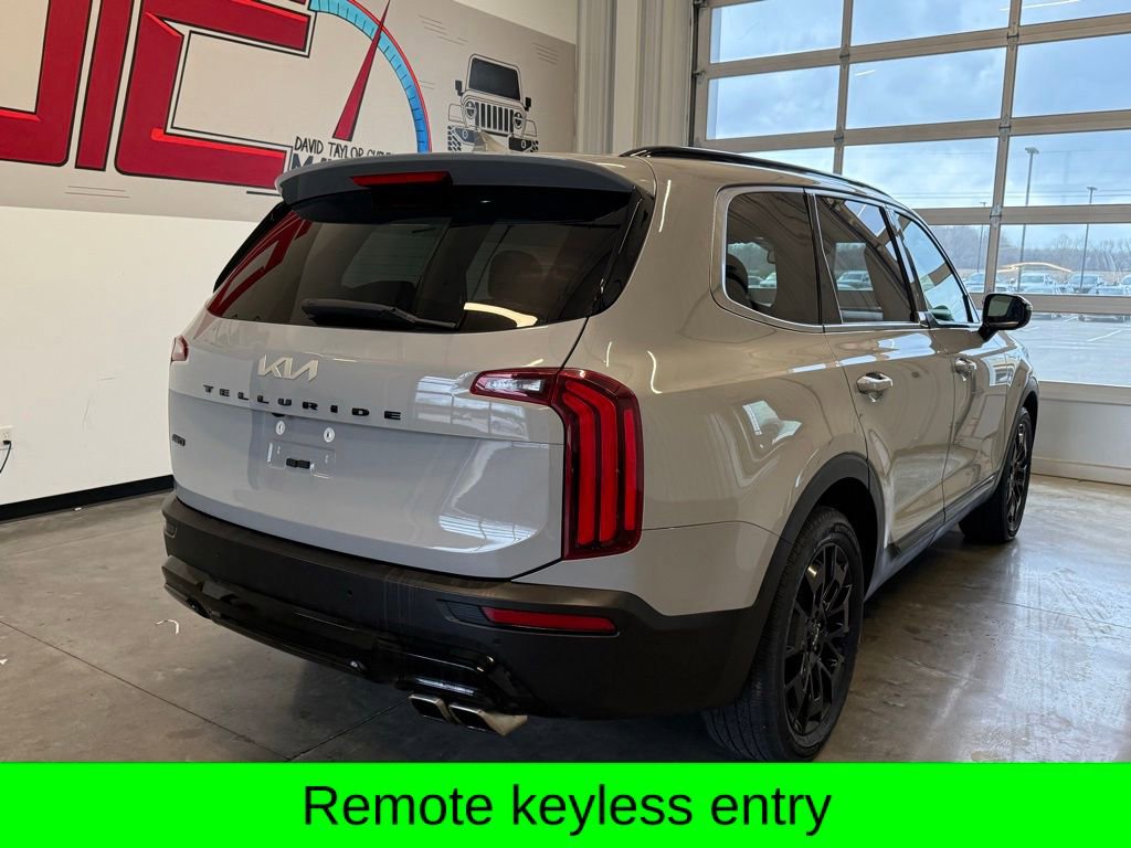 Used 2022 Kia Telluride SX w/ SX Prestige Package image 7