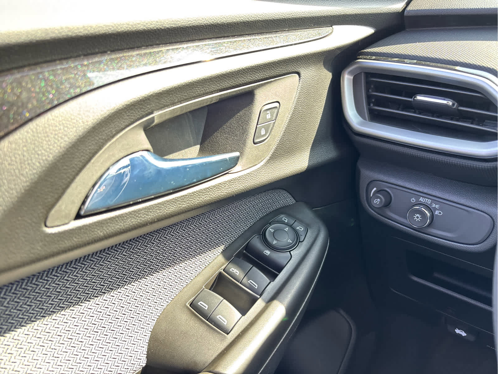 Certified 2023 Chevrolet TrailBlazer LS FWD image 20