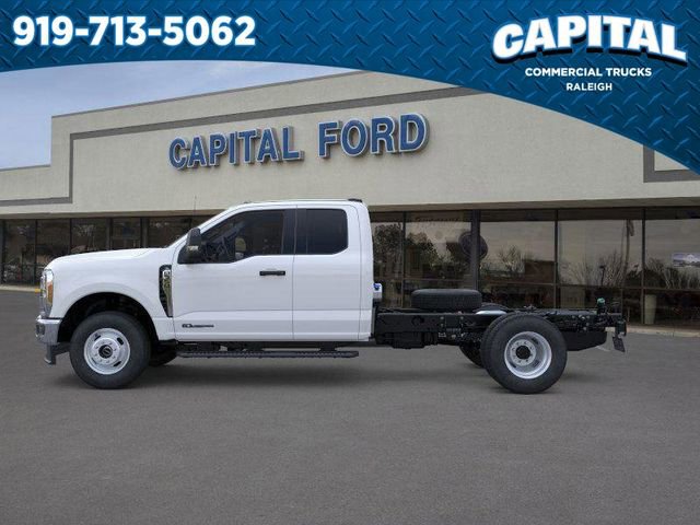 New 2026 Ford F350 XL w/ XL Chrome Package image 3