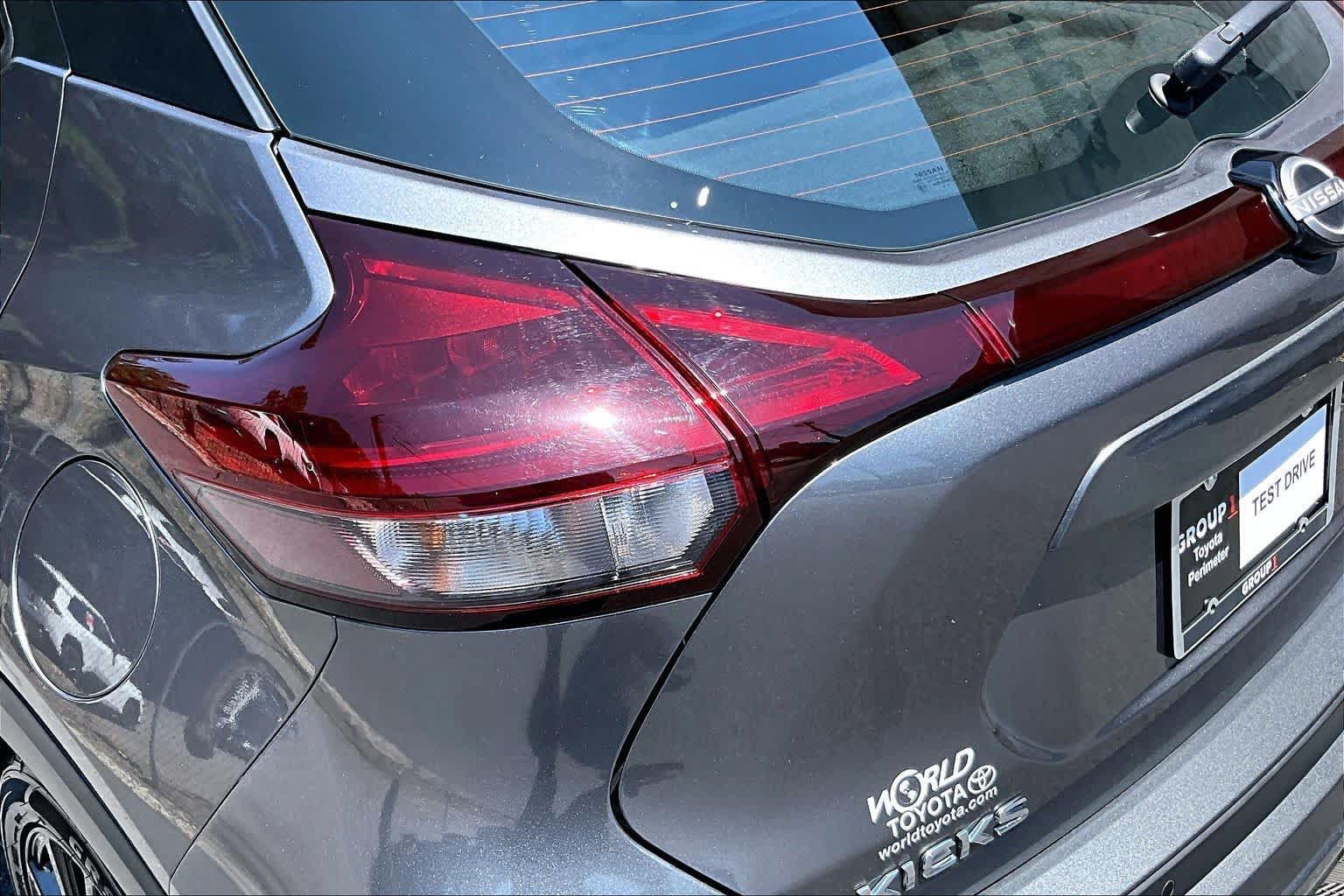 Used 2023 Nissan Kicks SR w/ SR Premium Package FWD image 29