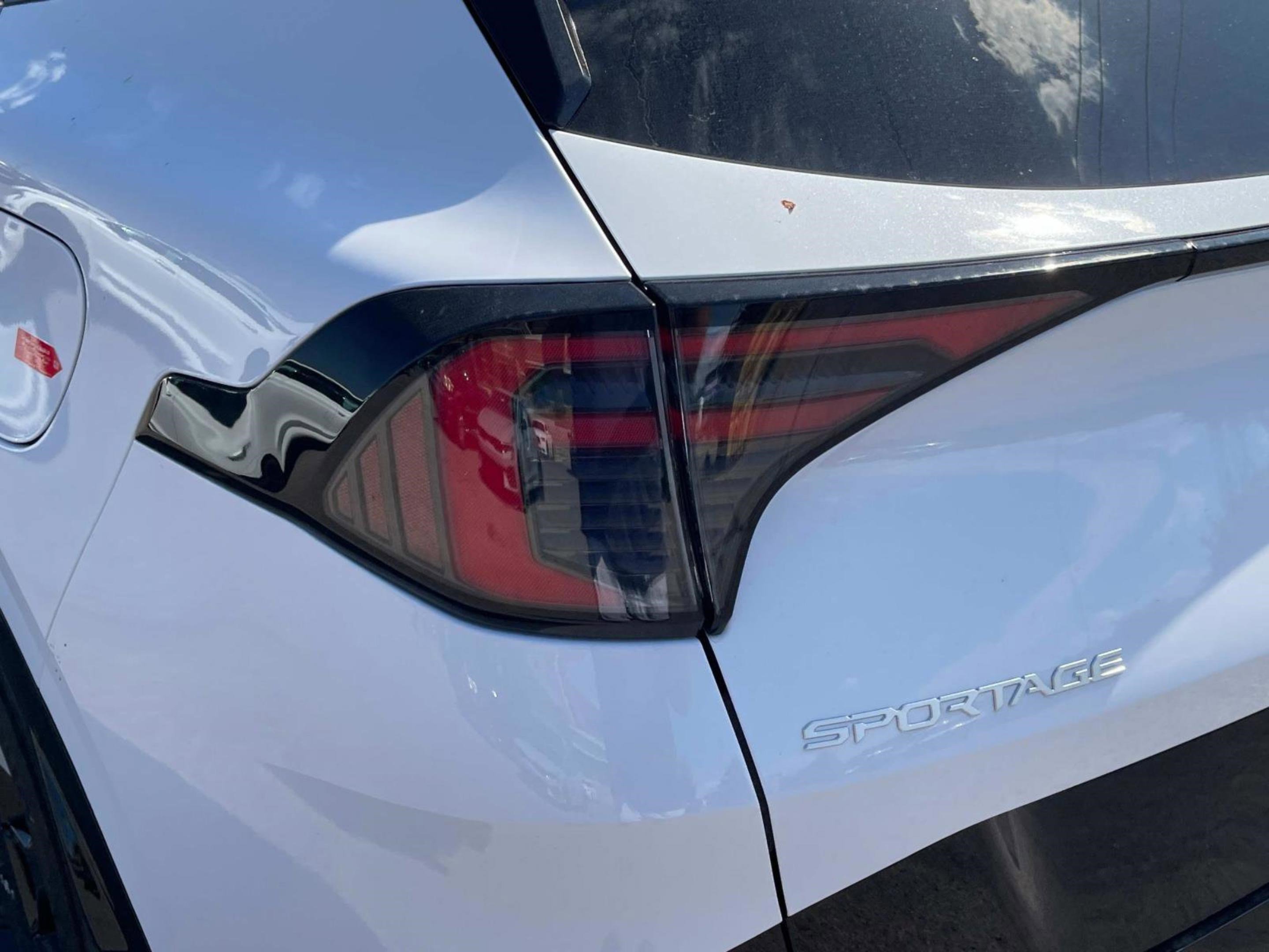 New 2026 Kia Sportage SX image 11