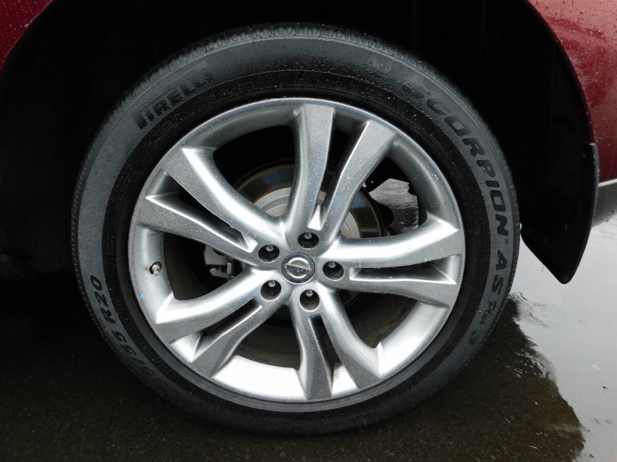 Used 2010 Nissan Murano LE w/ Navigation Pkg image 27