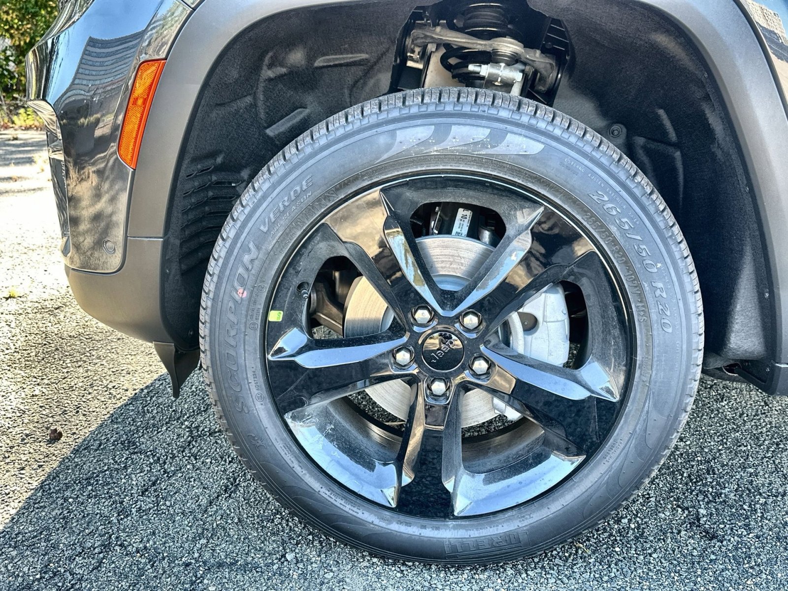 New 2025 Jeep Grand Cherokee Limited w/ Luxury Tech Group II image 12