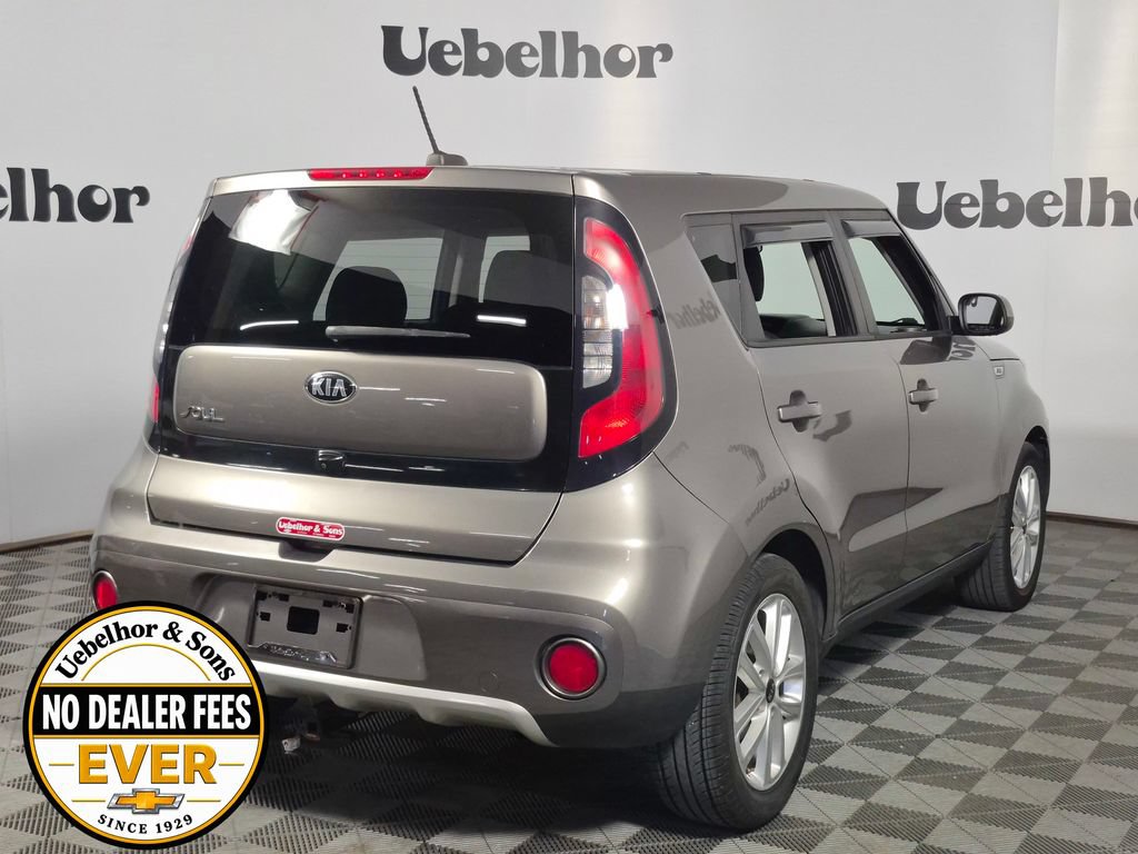 Used 2018 Kia Soul + FWD image 7