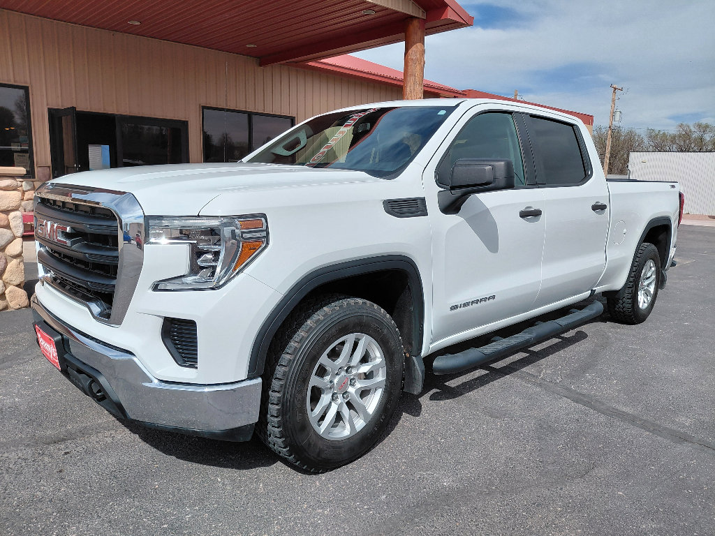 Used 2020 GMC Sierra 1500 4x4 Crew Cab w/ Sierra Value Package image 2