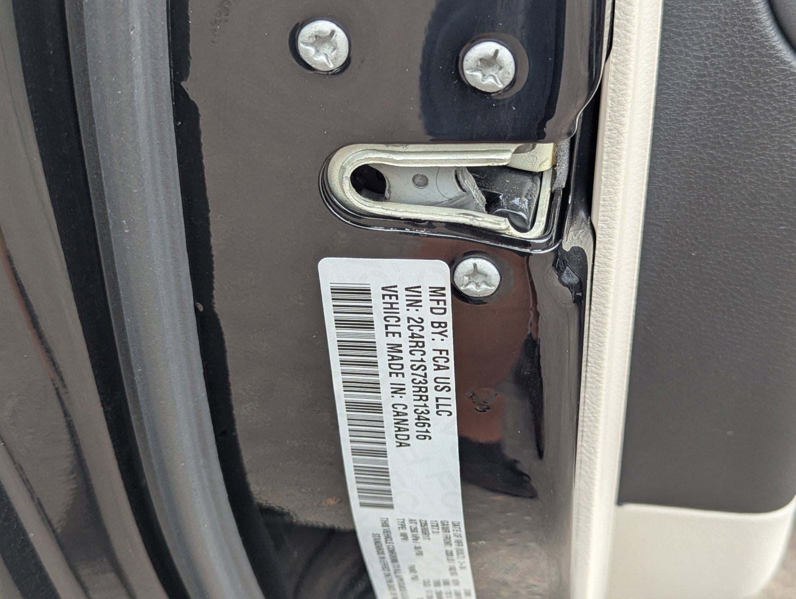 Used 2024 Chrysler Pacifica Select image 34