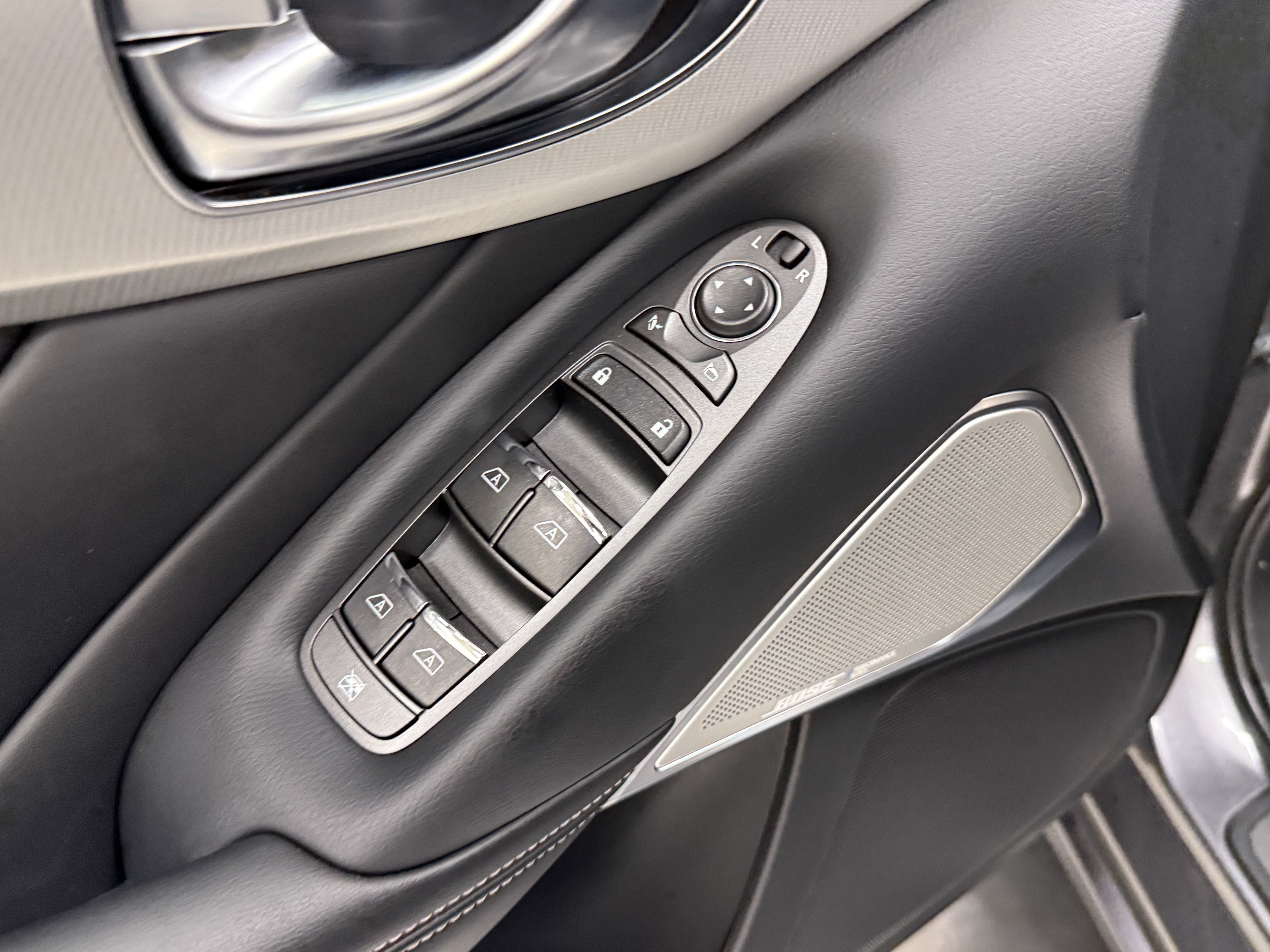 Used 2023 INFINITI Q50 Luxe w/ Cargo Package RWD image 11