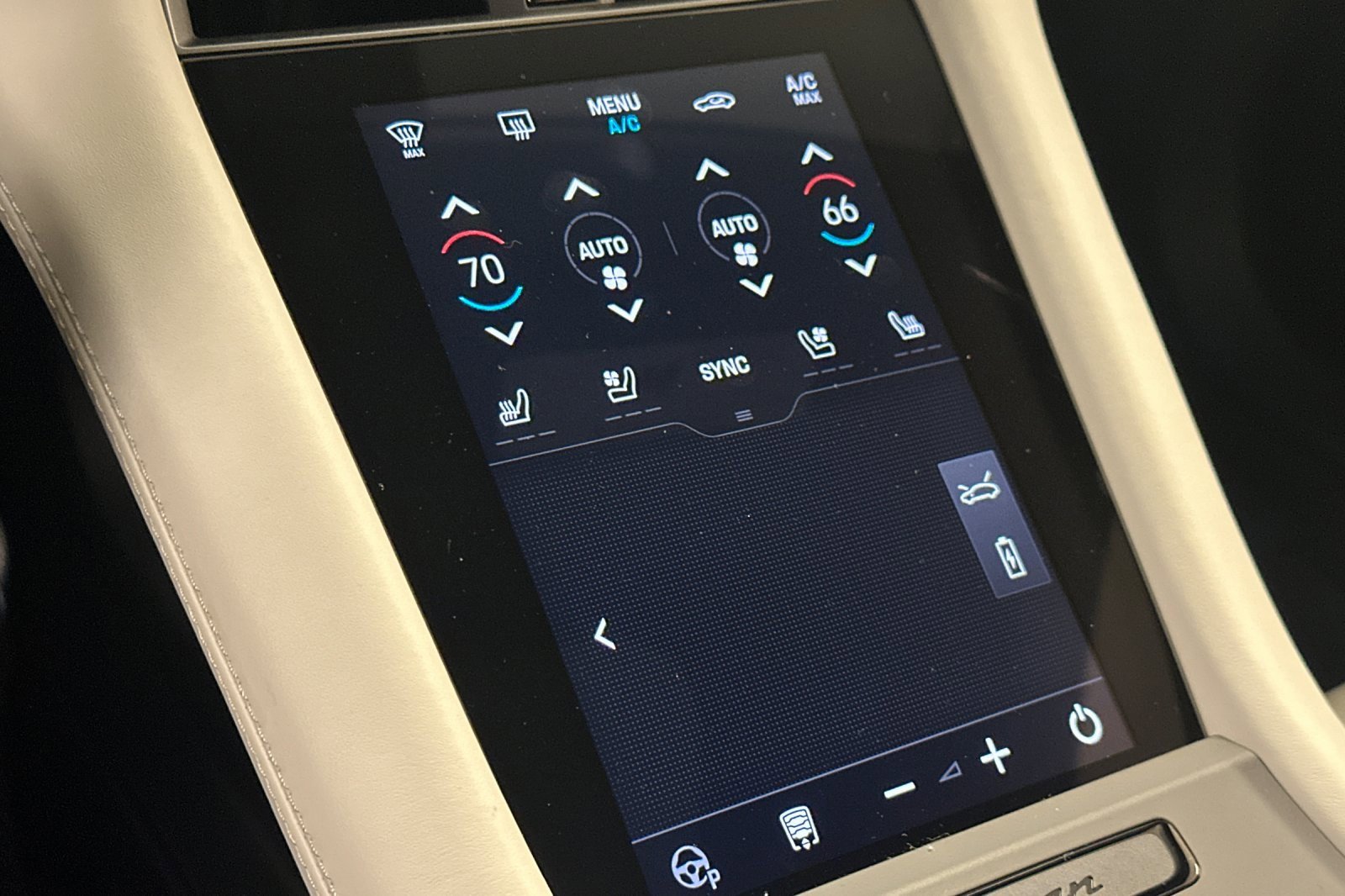 New 2025 Porsche Taycan 4S image 22