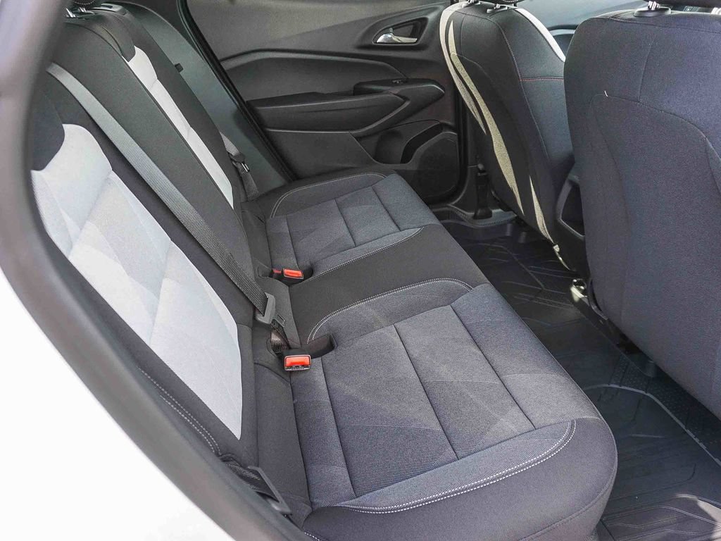 New 2026 Chevrolet Trax RS w/ Sunroof Package FWD image 13