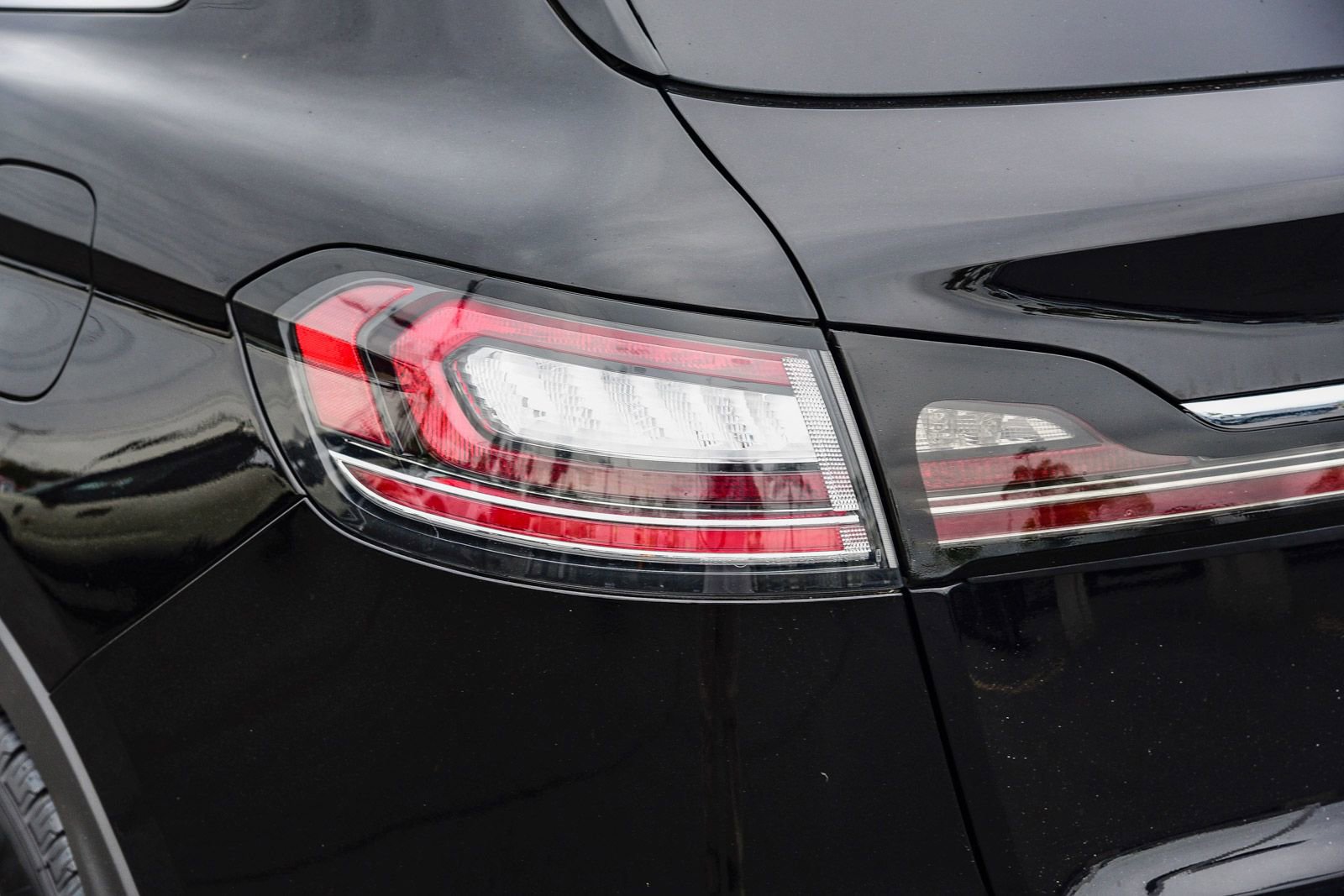 Used 2023 Lincoln Nautilus AWD w/ Premium Package image 7