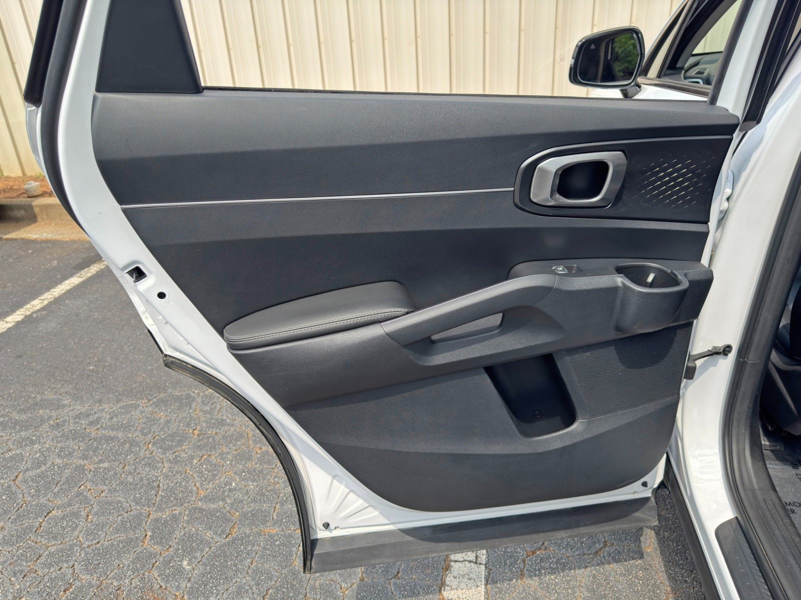 Used 2022 Kia Sorento S FWD image 40