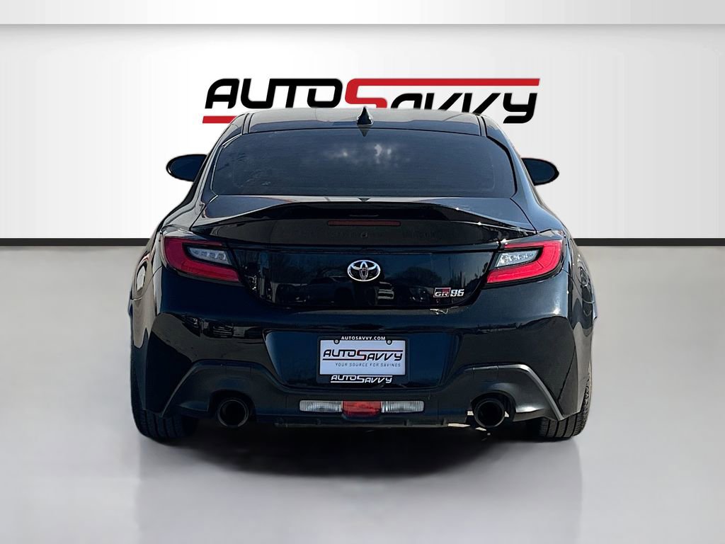 Used 2023 Toyota GR86 Premium image 6