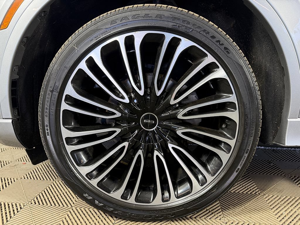 Used 2021 Lincoln Aviator Black Label AWD/4WD image 25