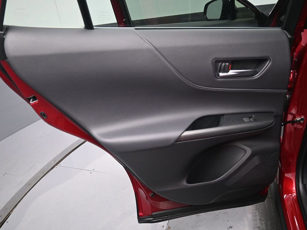 Certified 2024 Toyota Venza Nightshade image 33