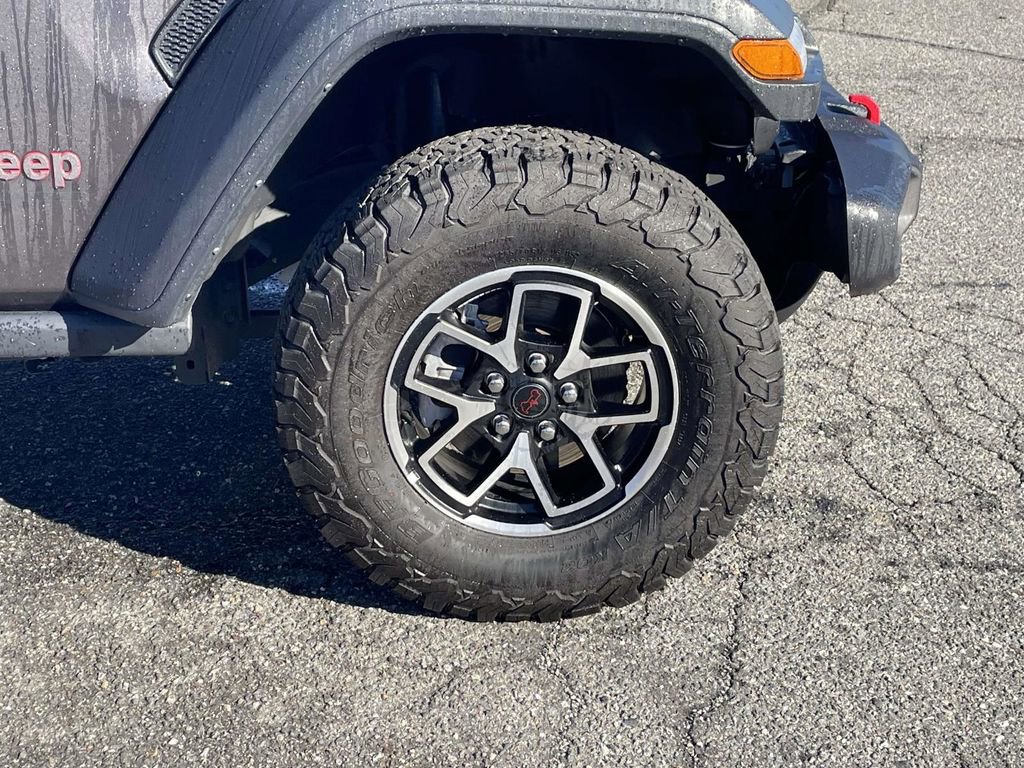 Used 2025 Jeep Wrangler Unlimited Rubicon image 14