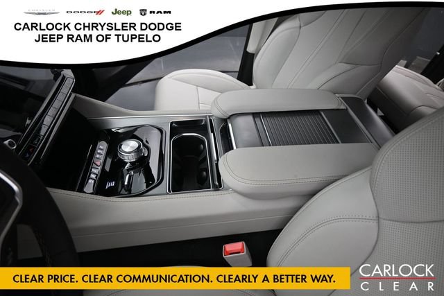 New 2026 Jeep Grand Wagoneer L 4WD w/ Premium Group I image 20
