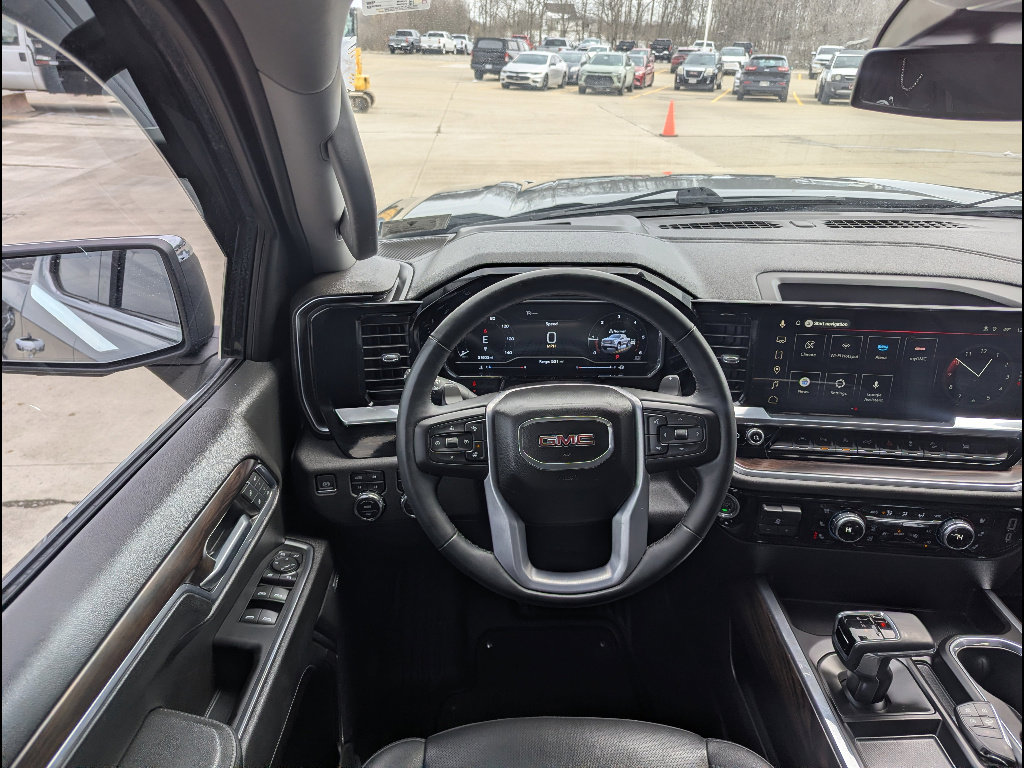 Used 2023 GMC Sierra 1500 SLT w/ SLT Premium Plus Package image 3