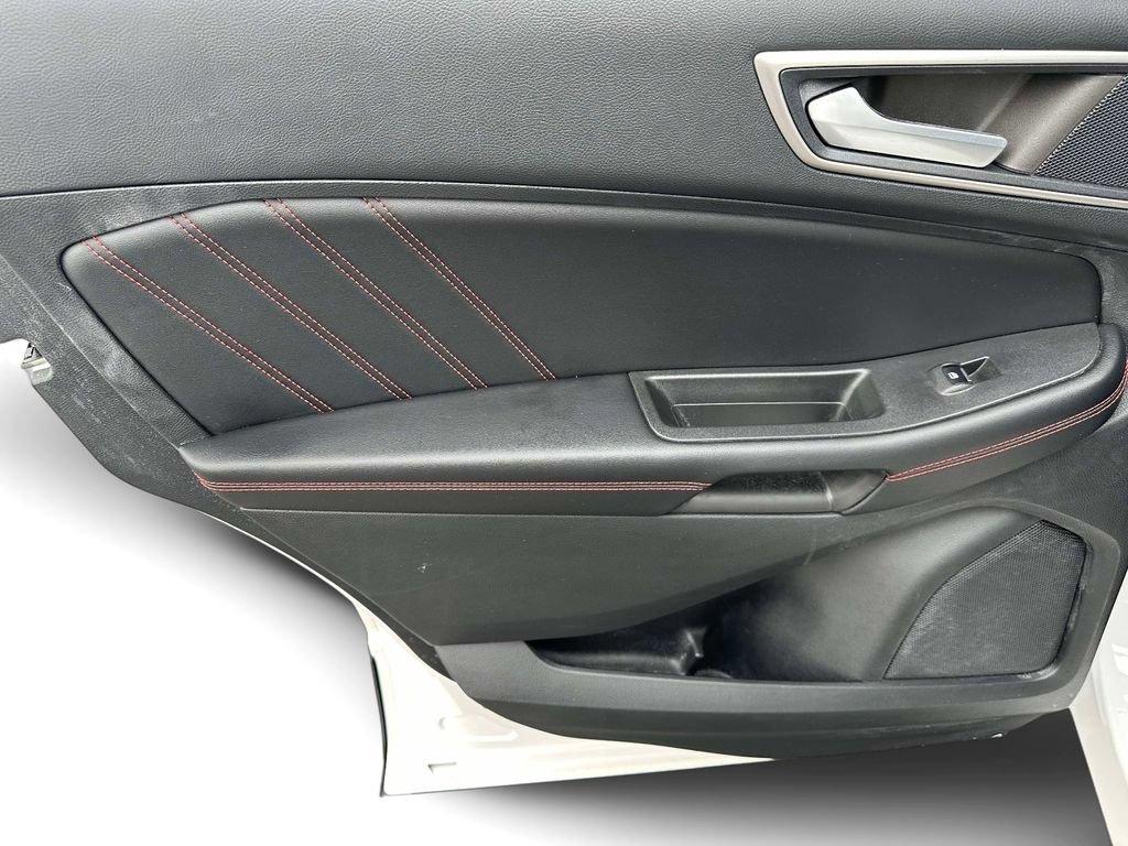 Certified 2023 Ford Edge ST-Line AWD/4WD image 12